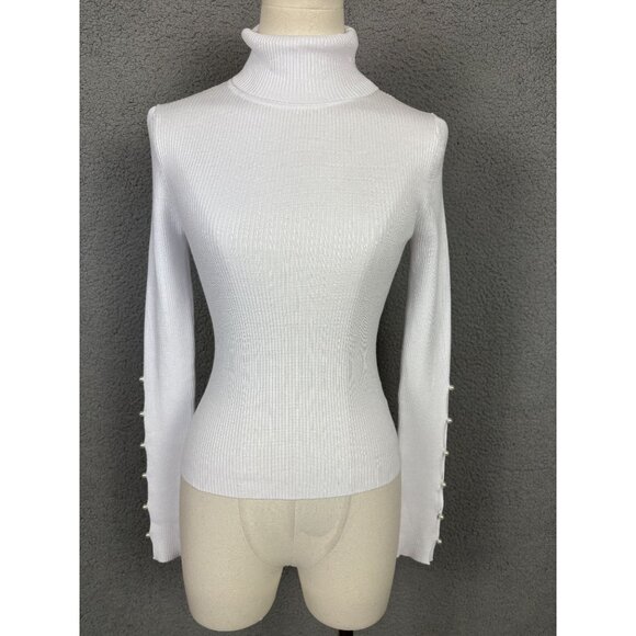 Hooked up by Iot Juniors' Turtleneck Sweater faux pearl trims White XS NWT's - Picture 1 of 8